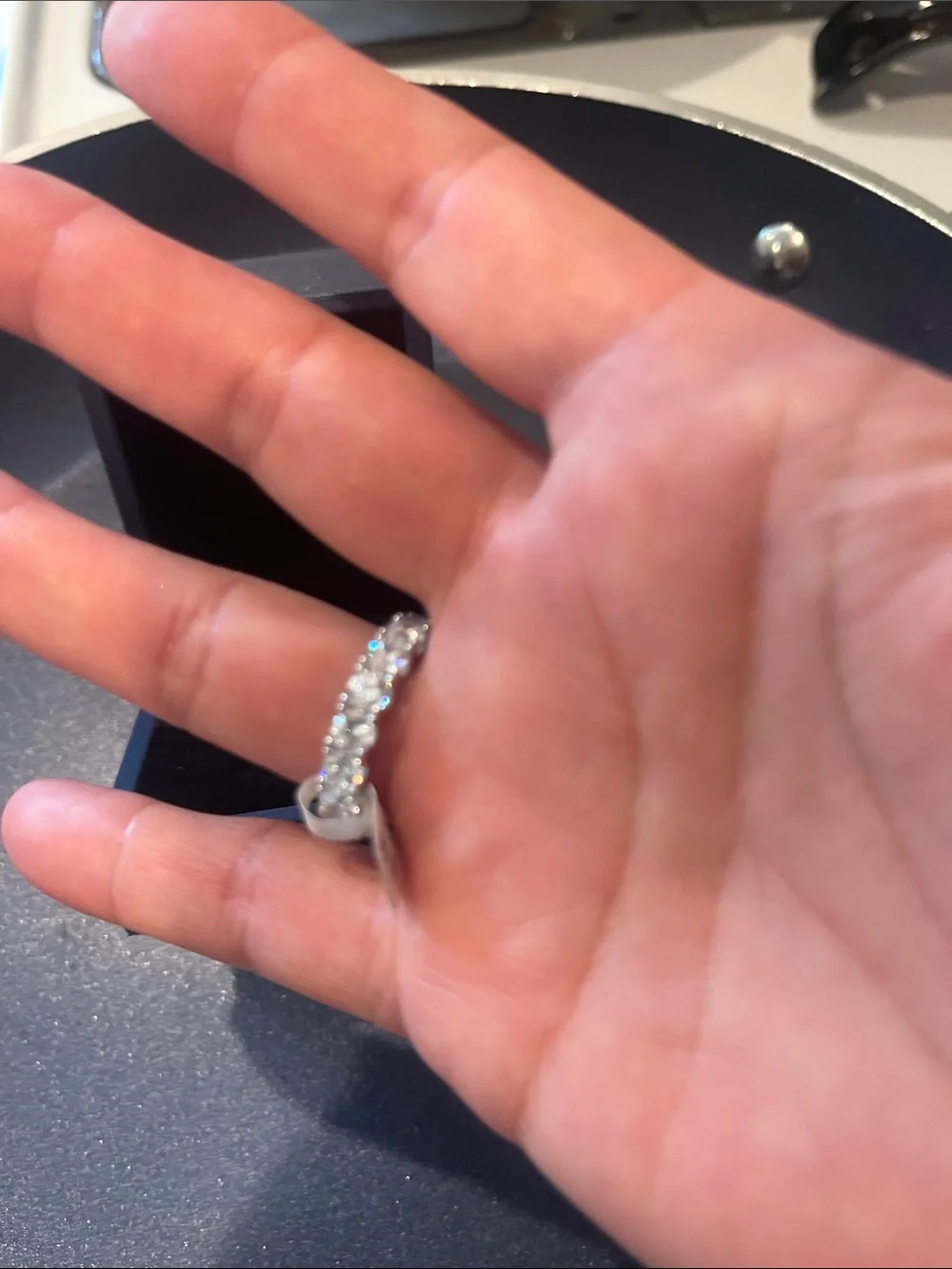 Italo🩷 Silver Cubic Zirconia Pavé Band Ring - Classic silver Sparkle